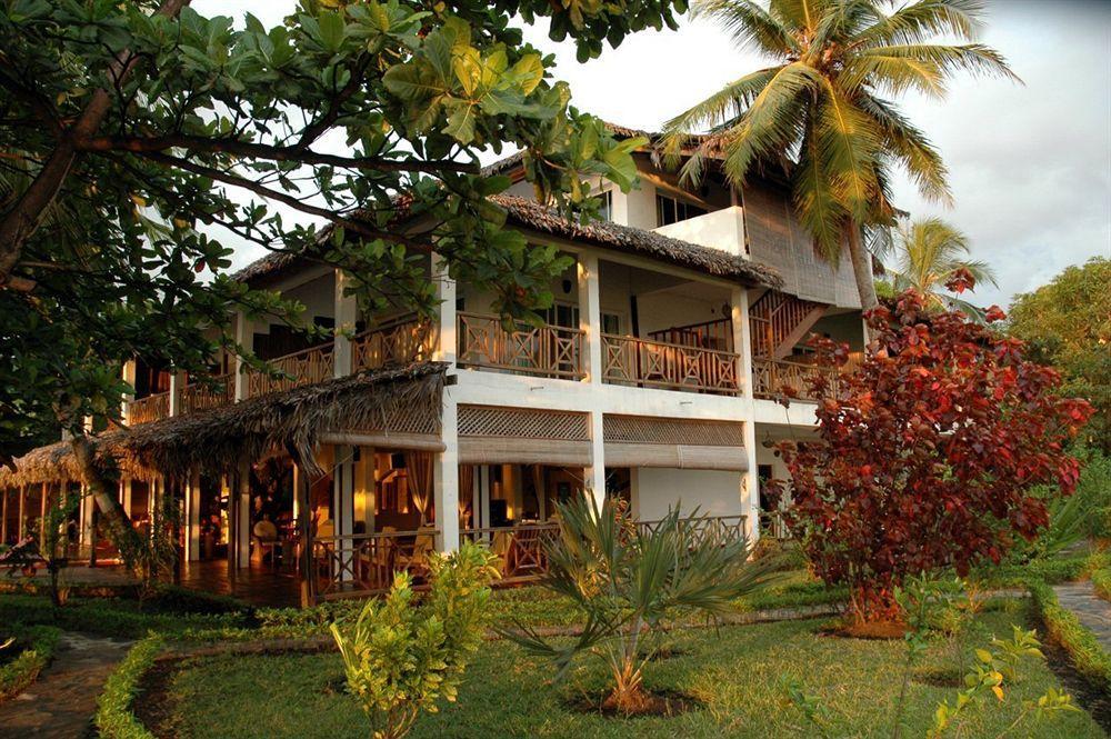 Hotel Arc En Ciel Djamandjary Bagian luar foto