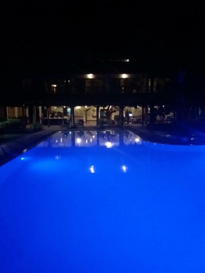 Hotel Arc En Ciel Djamandjary Bagian luar foto